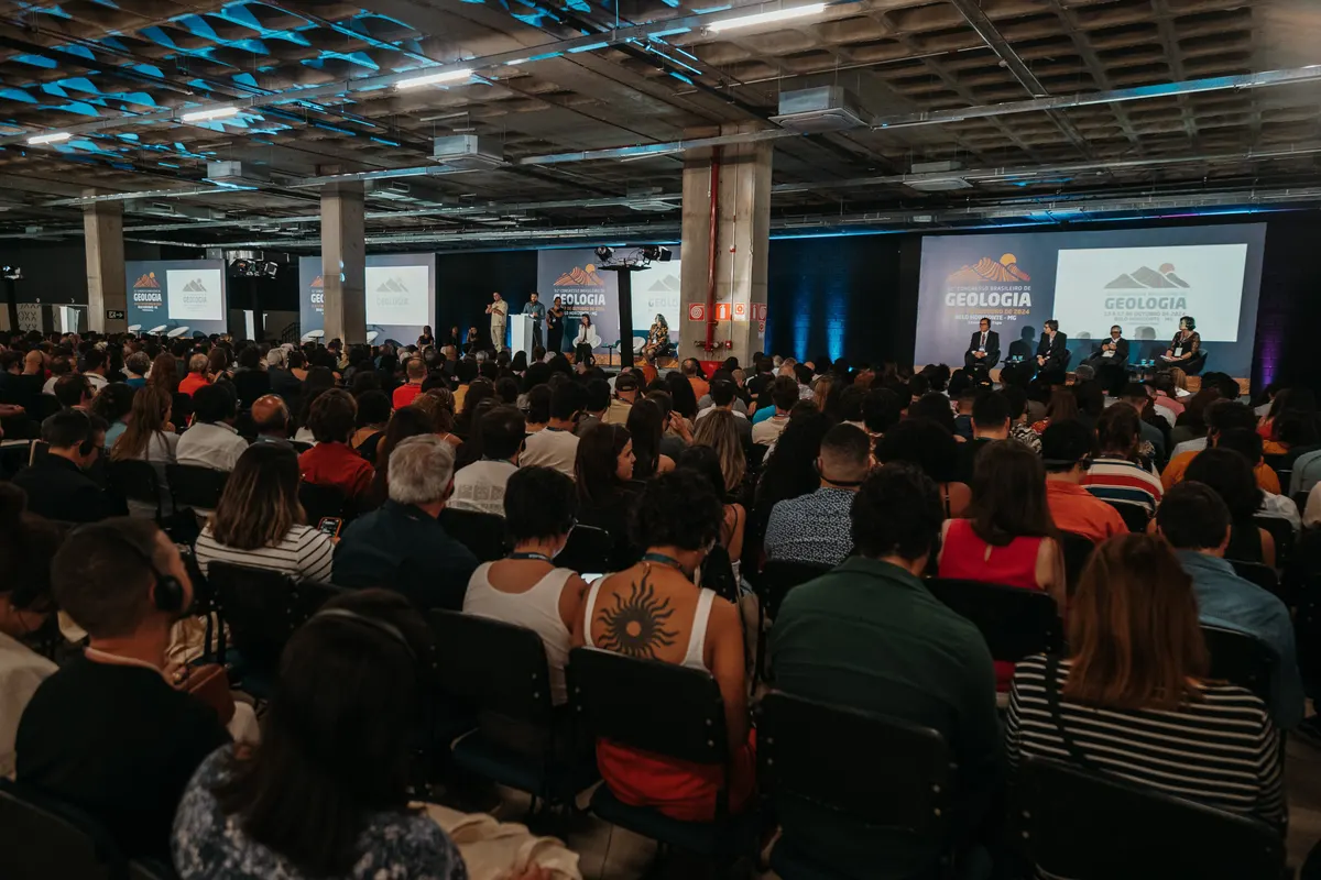 Plenária lotada no 51º Congresso Brasileiro de Geologia